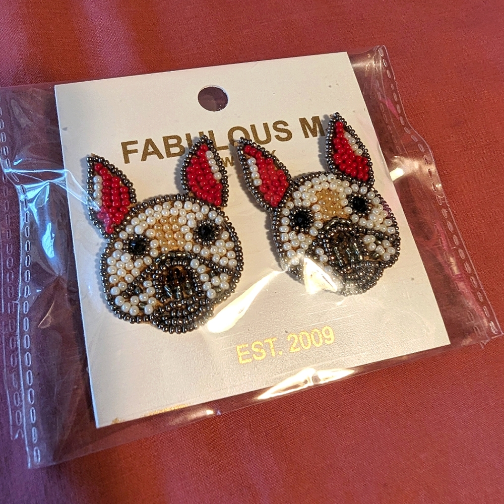 NEW W/OUT TAGS, Fabulous MJ beaded dog head earrings